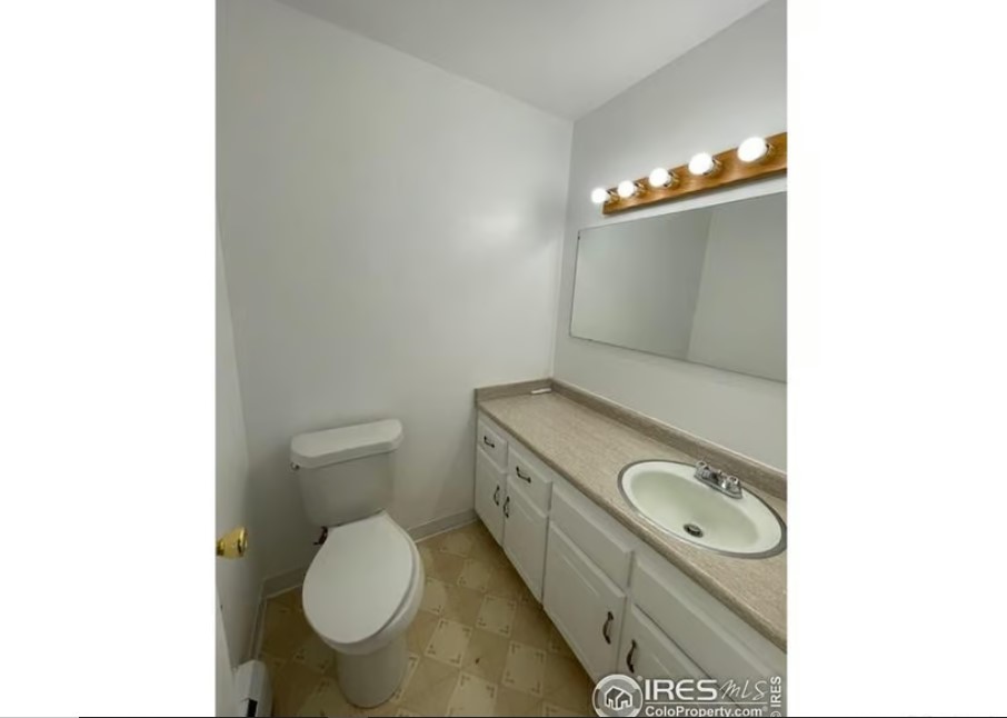 Lovely 2-Bed, 1.5 Bath Home